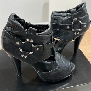 Black peep toe platform heels